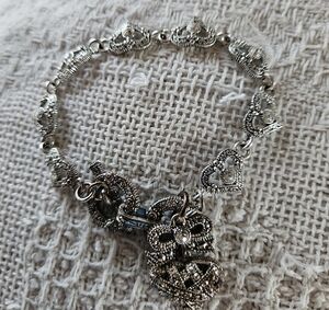 Premier Designs Silver Heart Charm Bracelet